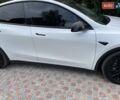 Тесла Model Y 2020 в Киеве на Automoto.ua Белый Тесла Model Y, объемом двигателя 0 л и пробегом 79 тыс. км за 25300 $, фото 3 на Automoto.ua