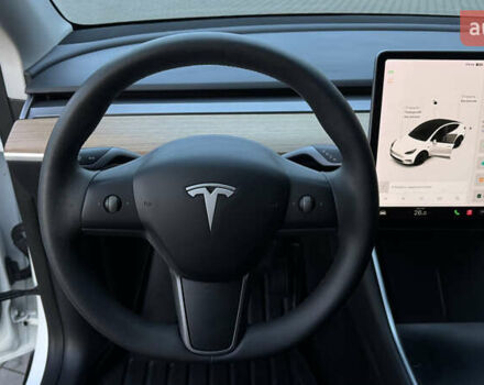 Білий Тесла Model Y, об'ємом двигуна 0 л та пробігом 187 тис. км за 18900 $, фото 21 на Automoto.ua