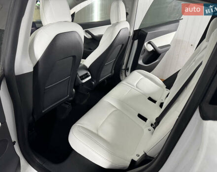 Белый Тесла Model Y, объемом двигателя 0 л и пробегом 120 тыс. км за 20500 $, фото 19 на Automoto.ua