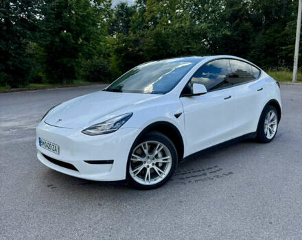 Белый Тесла Model Y, объемом двигателя 0 л и пробегом 100 тыс. км за 23400 $, фото 1 на Automoto.ua