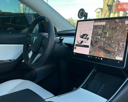 Белый Тесла Model Y, объемом двигателя 0 л и пробегом 73 тыс. км за 24800 $, фото 14 на Automoto.ua