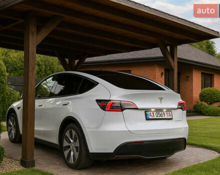 Белый Тесла Model Y, объемом двигателя 0 л и пробегом 116 тыс. км за 21700 $, фото 1 на Automoto.ua