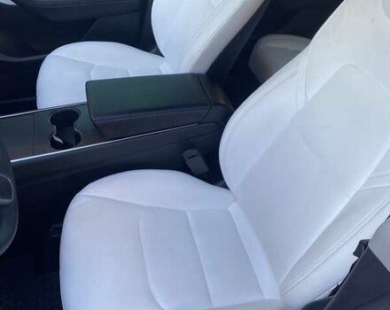 Белый Тесла Model Y, объемом двигателя 0 л и пробегом 21 тыс. км за 19500 $, фото 7 на Automoto.ua