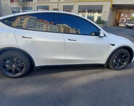 Білий Тесла Model Y, об'ємом двигуна 0 л та пробігом 34 тис. км за 31500 $, фото 15 на Automoto.ua