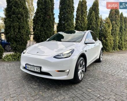 Білий Тесла Model Y, об'ємом двигуна 0 л та пробігом 100 тис. км за 20999 $, фото 1 на Automoto.ua