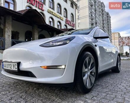 Білий Тесла Model Y, об'ємом двигуна 0 л та пробігом 100 тис. км за 20999 $, фото 23 на Automoto.ua