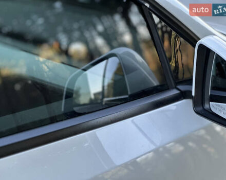 Белый Тесла Model Y, объемом двигателя 0 л и пробегом 118 тыс. км за 21700 $, фото 37 на Automoto.ua