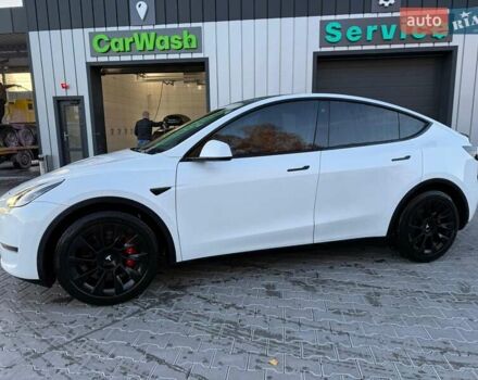 Белый Тесла Model Y, объемом двигателя 0 л и пробегом 132 тыс. км за 20800 $, фото 3 на Automoto.ua