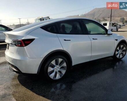 Белый Тесла Model Y, объемом двигателя 0 л и пробегом 93 тыс. км за 7200 $, фото 2 на Automoto.ua