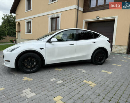 Белый Тесла Model Y, объемом двигателя 0 л и пробегом 98 тыс. км за 23900 $, фото 3 на Automoto.ua
