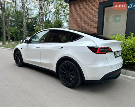 Белый Тесла Model Y, объемом двигателя 0 л и пробегом 53 тыс. км за 23500 $, фото 12 на Automoto.ua