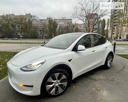 Білий Тесла Model Y, об'ємом двигуна 0 л та пробігом 36 тис. км за 33500 $, фото 1 на Automoto.ua