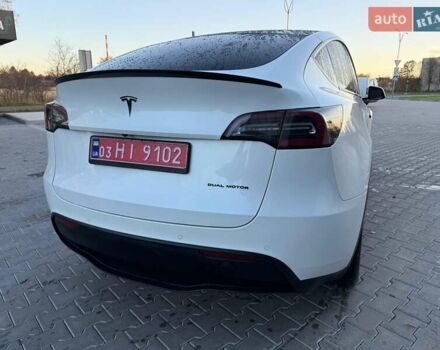 Белый Тесла Model Y, объемом двигателя 0 л и пробегом 132 тыс. км за 20800 $, фото 16 на Automoto.ua
