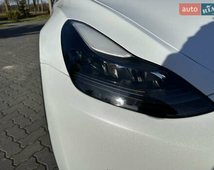 Белый Тесла Model Y, объемом двигателя 0 л и пробегом 85 тыс. км за 22900 $, фото 2 на Automoto.ua