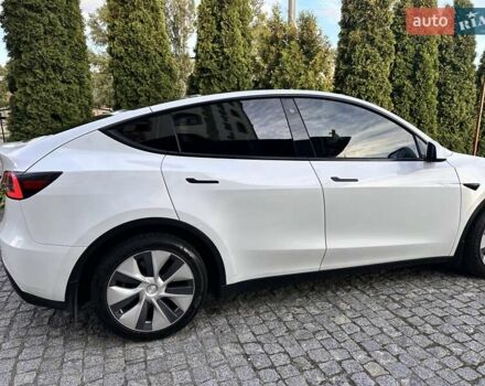 Білий Тесла Model Y, об'ємом двигуна 0 л та пробігом 100 тис. км за 20999 $, фото 7 на Automoto.ua