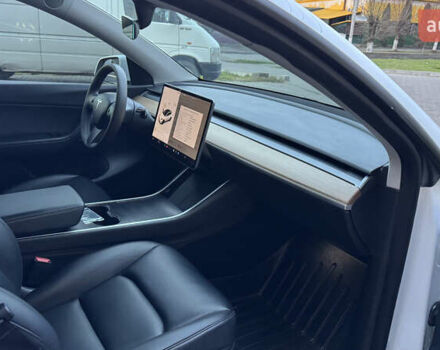 Білий Тесла Model Y, об'ємом двигуна 0 л та пробігом 187 тис. км за 18900 $, фото 27 на Automoto.ua
