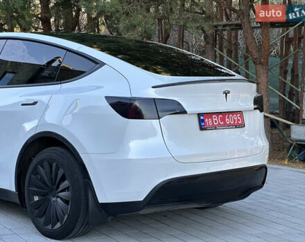 Белый Тесла Model Y, объемом двигателя 0 л и пробегом 118 тыс. км за 21700 $, фото 20 на Automoto.ua