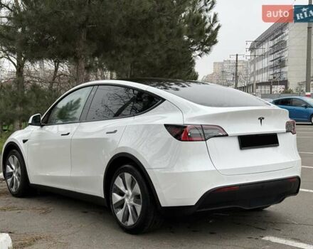 Білий Тесла Model Y, об'ємом двигуна 0 л та пробігом 111 тис. км за 23599 $, фото 6 на Automoto.ua