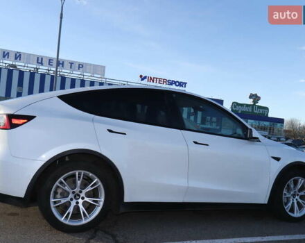 Белый Тесла Model Y, объемом двигателя 0 л и пробегом 162 тыс. км за 22500 $, фото 13 на Automoto.ua