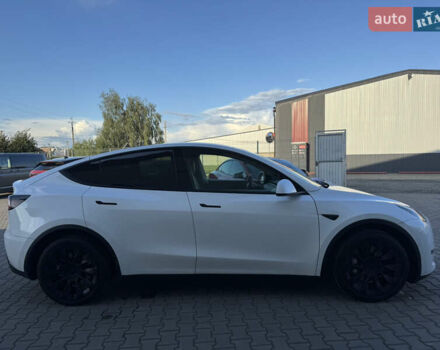 Белый Тесла Model Y, объемом двигателя 0 л и пробегом 110 тыс. км за 21500 $, фото 3 на Automoto.ua