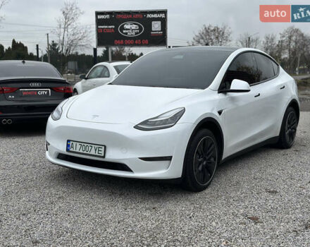 Білий Тесла Model Y, об'ємом двигуна 0 л та пробігом 66 тис. км за 19500 $, фото 5 на Automoto.ua