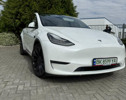 Белый Тесла Model Y, объемом двигателя 0 л и пробегом 180 тыс. км за 23000 $, фото 12 на Automoto.ua