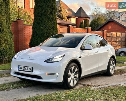 Белый Тесла Model Y, объемом двигателя 0 л и пробегом 110 тыс. км за 21700 $, фото 1 на Automoto.ua