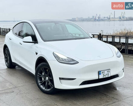 Белый Тесла Model Y, объемом двигателя 0 л и пробегом 77 тыс. км за 25000 $, фото 4 на Automoto.ua