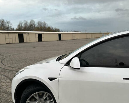 Белый Тесла Model Y, объемом двигателя 0 л и пробегом 85 тыс. км за 22000 $, фото 3 на Automoto.ua