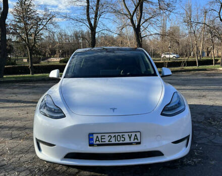 Белый Тесла Model Y, объемом двигателя 0 л и пробегом 70 тыс. км за 29000 $, фото 1 на Automoto.ua