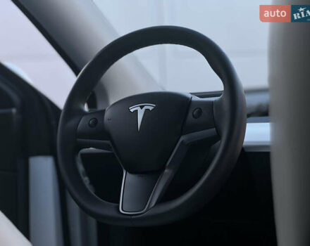 Белый Тесла Model Y, объемом двигателя 0 л и пробегом 55 тыс. км за 23490 $, фото 19 на Automoto.ua