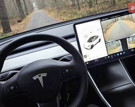 Белый Тесла Model Y, объемом двигателя 0 л и пробегом 71 тыс. км за 27900 $, фото 11 на Automoto.ua