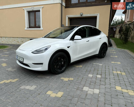 Белый Тесла Model Y, объемом двигателя 0 л и пробегом 98 тыс. км за 23900 $, фото 2 на Automoto.ua