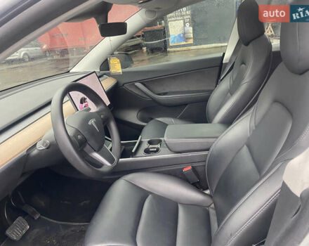 Білий Тесла Model Y, об'ємом двигуна 0 л та пробігом 70 тис. км за 24500 $, фото 14 на Automoto.ua