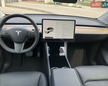 Белый Тесла Model Y, объемом двигателя 0 л и пробегом 51 тыс. км за 26000 $, фото 12 на Automoto.ua