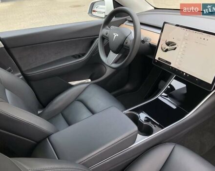 Белый Тесла Model Y, объемом двигателя 0 л и пробегом 51 тыс. км за 26000 $, фото 14 на Automoto.ua