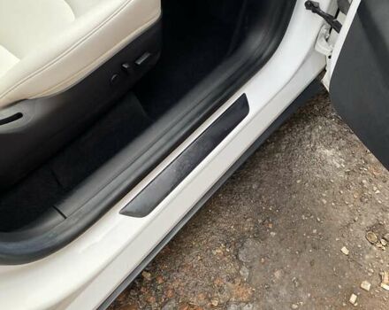 Білий Тесла Model Y, об'ємом двигуна 0 л та пробігом 21 тис. км за 19000 $, фото 38 на Automoto.ua