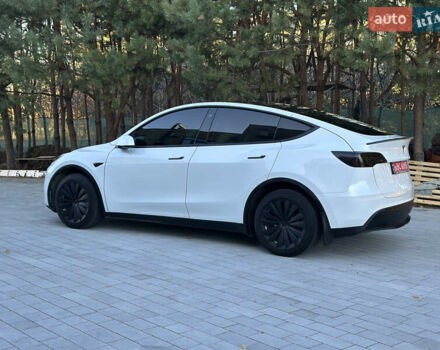 Белый Тесла Model Y, объемом двигателя 0 л и пробегом 118 тыс. км за 21700 $, фото 18 на Automoto.ua