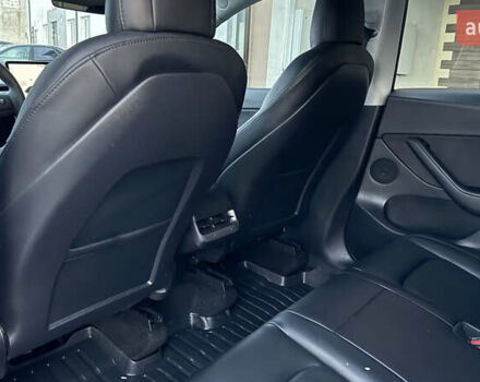 Білий Тесла Model Y, об'ємом двигуна 0 л та пробігом 187 тис. км за 18900 $, фото 31 на Automoto.ua
