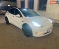 Белый Тесла Model Y, объемом двигателя 0 л и пробегом 105 тыс. км за 21999 $, фото 1 на Automoto.ua