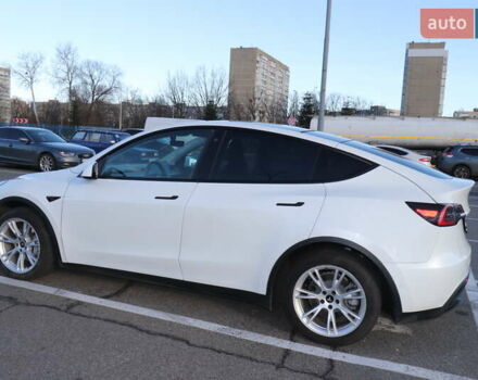 Белый Тесла Model Y, объемом двигателя 0 л и пробегом 162 тыс. км за 22500 $, фото 11 на Automoto.ua