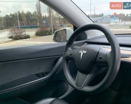 Белый Тесла Model Y, объемом двигателя 0 л и пробегом 90 тыс. км за 22000 $, фото 10 на Automoto.ua