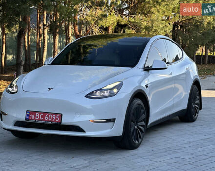 Белый Тесла Model Y, объемом двигателя 0 л и пробегом 118 тыс. км за 21700 $, фото 13 на Automoto.ua