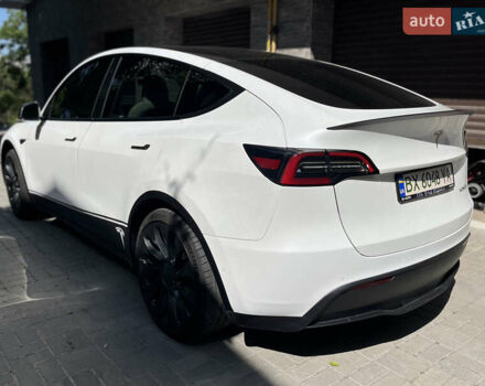 Белый Тесла Model Y, объемом двигателя 0 л и пробегом 79 тыс. км за 24000 $, фото 3 на Automoto.ua