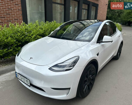 Белый Тесла Model Y, объемом двигателя 0 л и пробегом 53 тыс. км за 23500 $, фото 31 на Automoto.ua