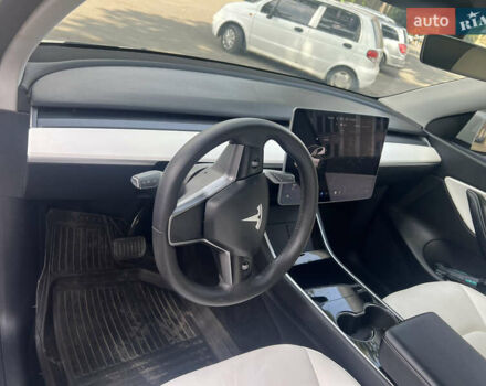 Белый Тесла Model Y, объемом двигателя 0 л и пробегом 31 тыс. км за 29900 $, фото 48 на Automoto.ua