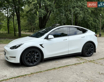 Тесла Model Y 2020 в Желтых Водах на Automoto.ua Белый Тесла Model Y, объемом двигателя 0 л и пробегом 86 тыс. км за 24000 $, фото 1 на Automoto.ua