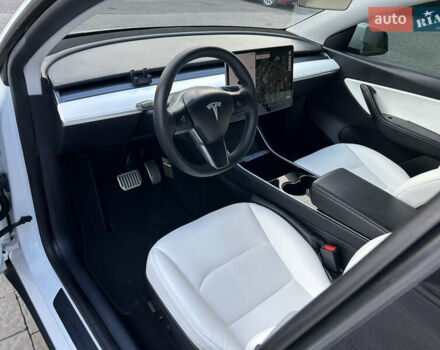Белый Тесла Model Y, объемом двигателя 0 л и пробегом 47 тыс. км за 22500 $, фото 7 на Automoto.ua