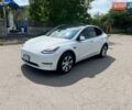 Белый Тесла Model Y, объемом двигателя 0 л и пробегом 67 тыс. км за 25000 $, фото 1 на Automoto.ua