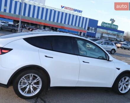 Белый Тесла Model Y, объемом двигателя 0 л и пробегом 162 тыс. км за 22500 $, фото 16 на Automoto.ua